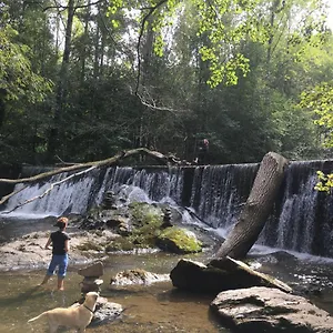 https://gite-au-bord-de-la-riviere-gijou.midi-pyreneeshotels.com