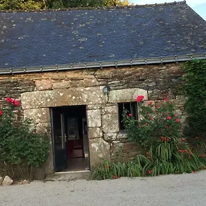 https://5-place-saint-antoine.inbrittany.com